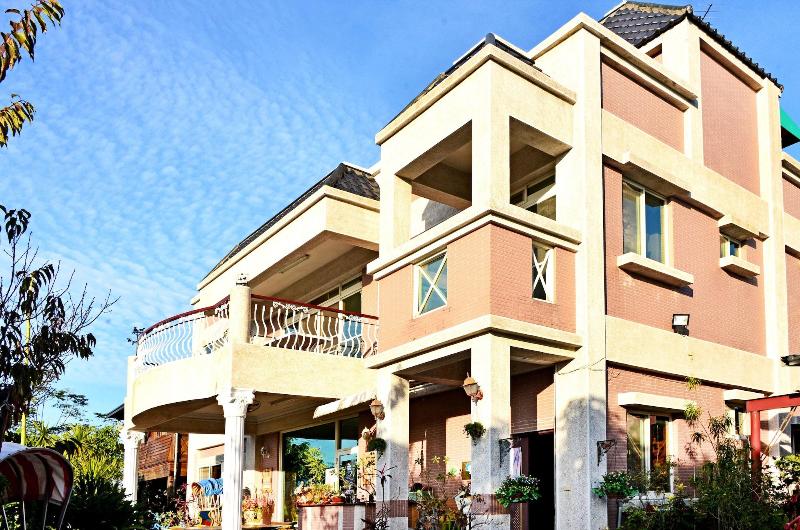 Garden Life Homestay image