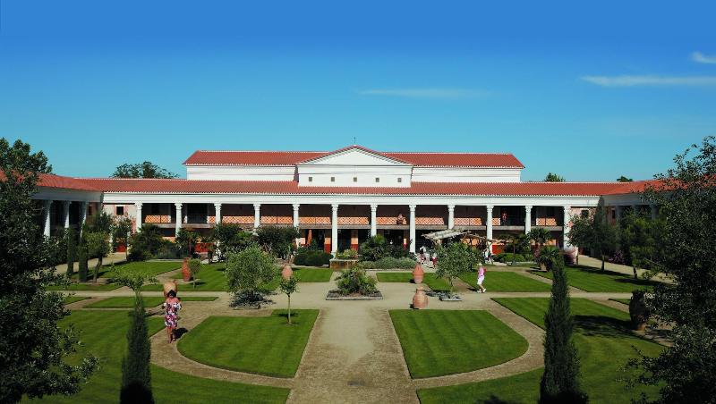Puy Du Fou France Â€“ La Villa Gallo-romaine image