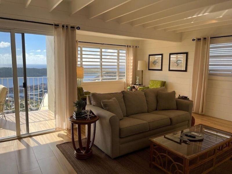 Island View Guesthouse image