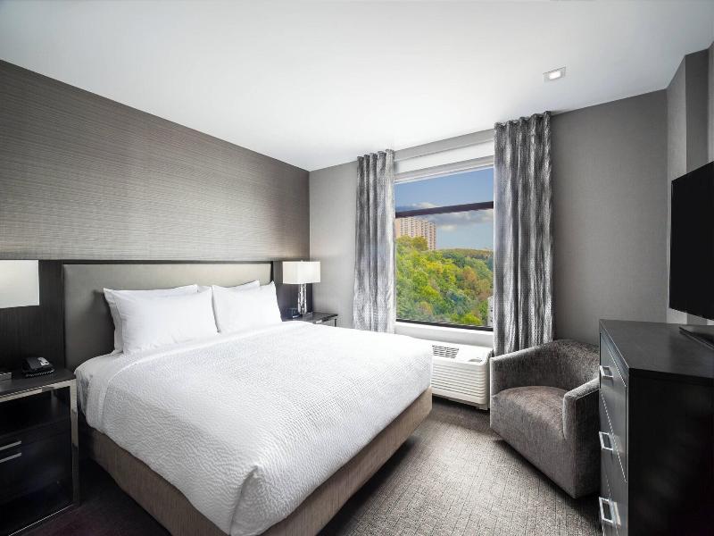 Residence Inn By Marriott Weehawken image