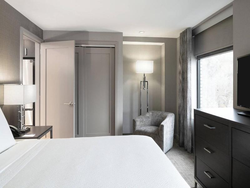 Residence Inn By Marriott Weehawken image