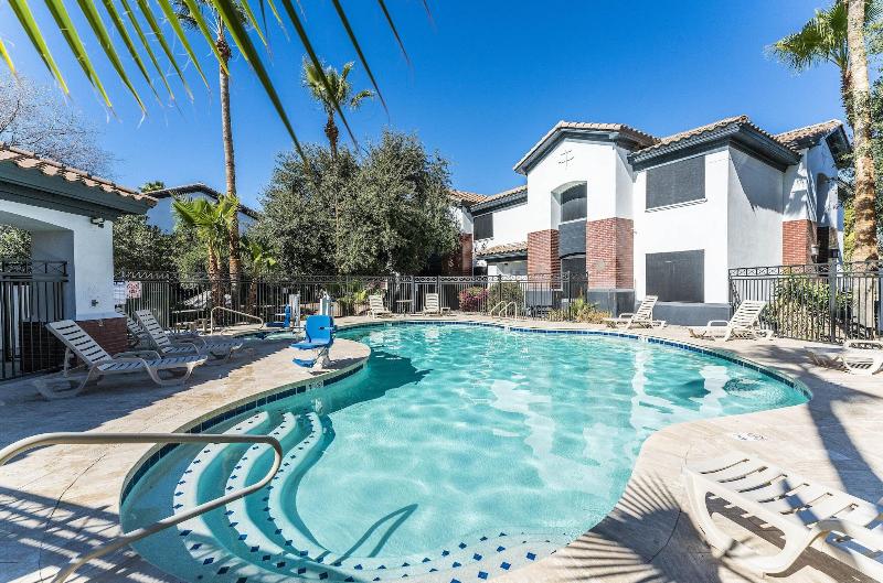 Metro Chandler Apartments — general view