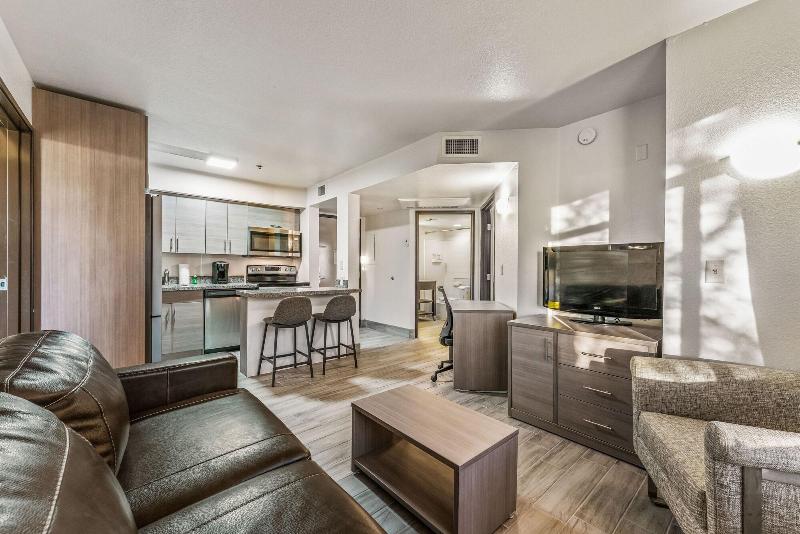 Metro Chandler Apartments image