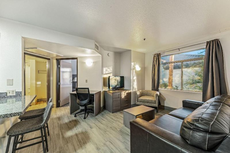 Metro Chandler Apartments image