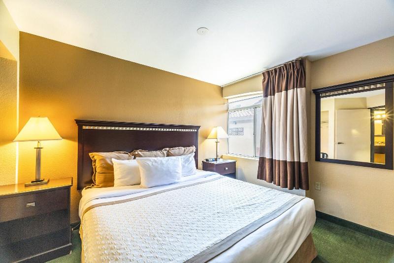 Metro Chandler Apartments image