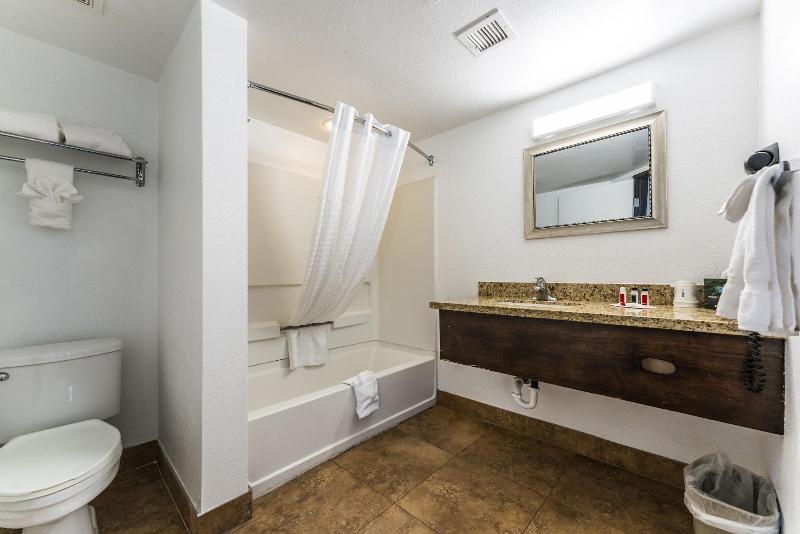 Metro Chandler Apartments image