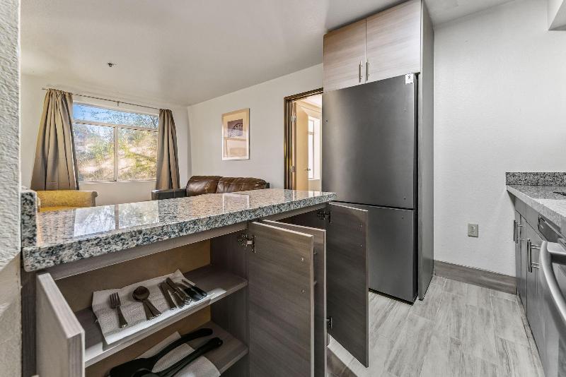 Metro Chandler Apartments image