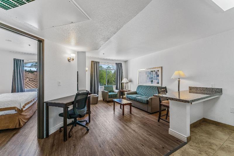 Metro Chandler Apartments image