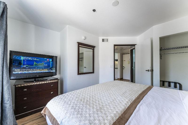 Metro Chandler Apartments image