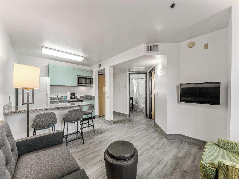 Metro Chandler Apartments image
