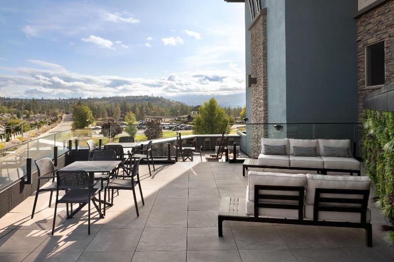 Fairfield Inn & Suites By Marriott West Kelowna image