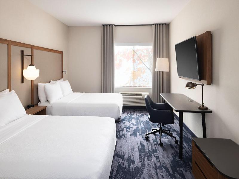 Fairfield Inn & Suites By Marriott West Kelowna image