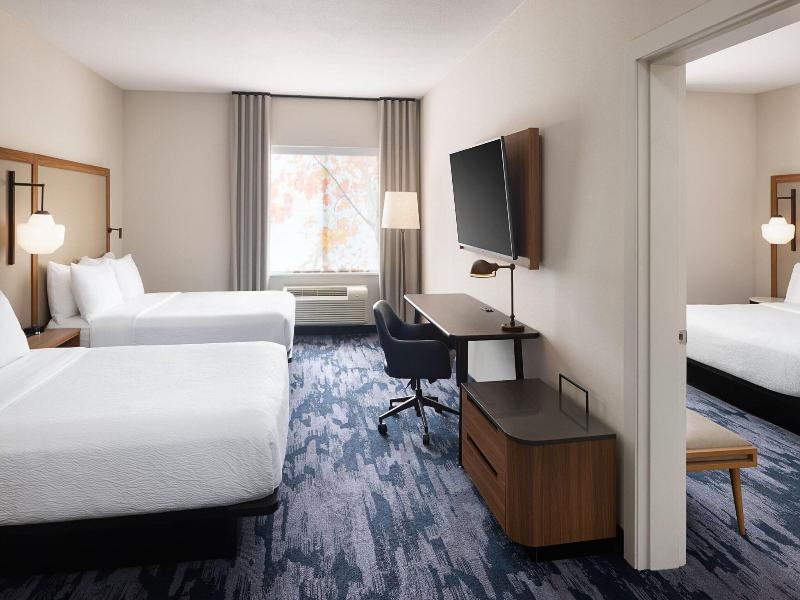 Fairfield Inn & Suites By Marriott West Kelowna image