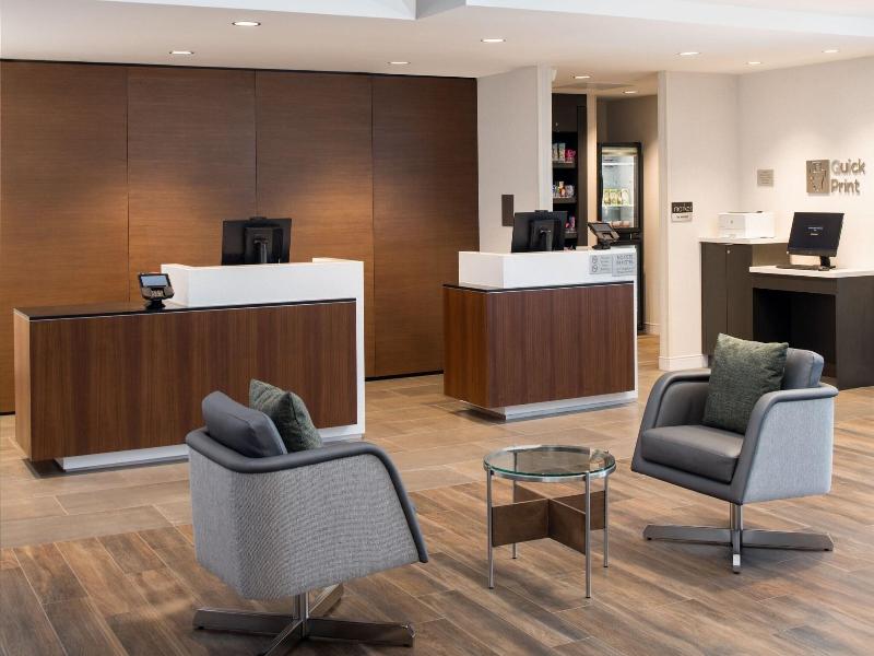Courtyard By Marriott Santa Cruz image