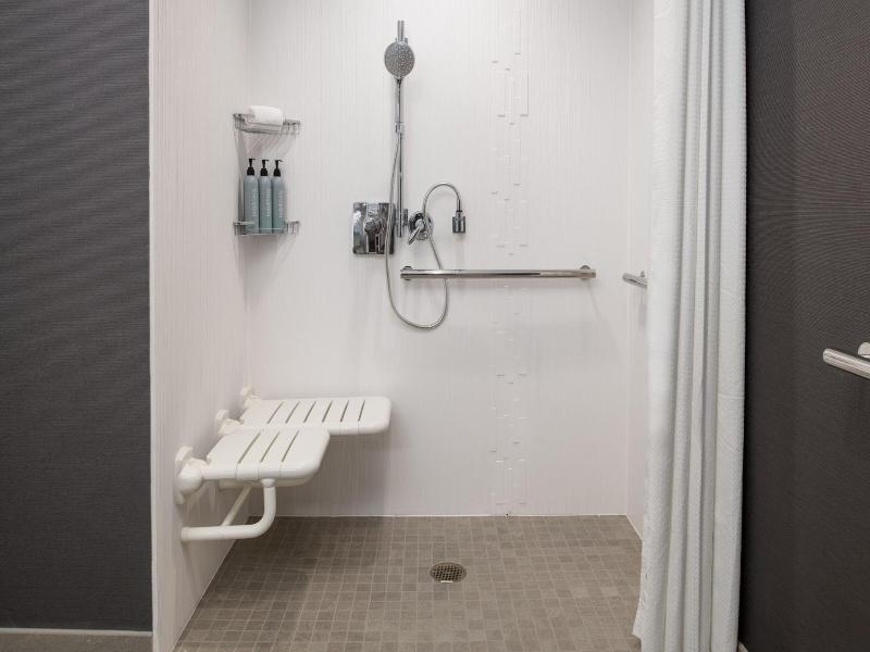 Courtyard By Marriott Santa Cruz image