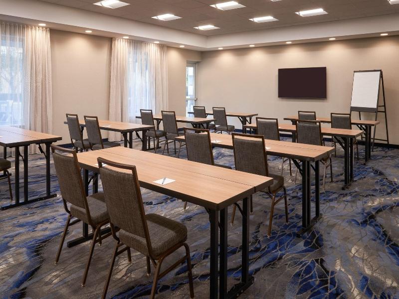 Fairfield Inn & Suites By Marriott West Palm Beach image