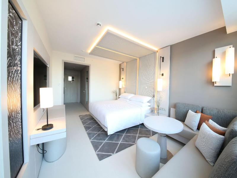 Rabat Marriott Hotel image