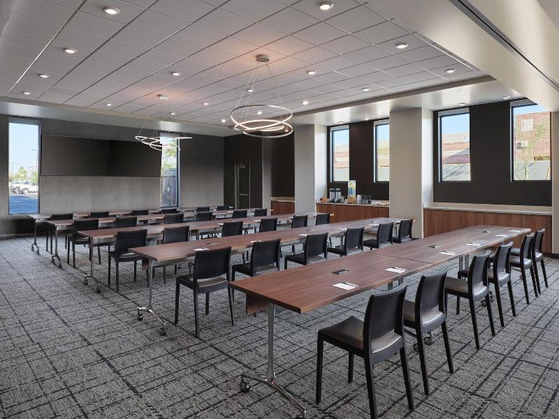 Towneplace Suites By Marriott Tempe image