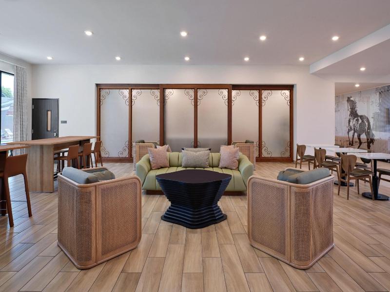 Towneplace Suites By Marriott Tempe image