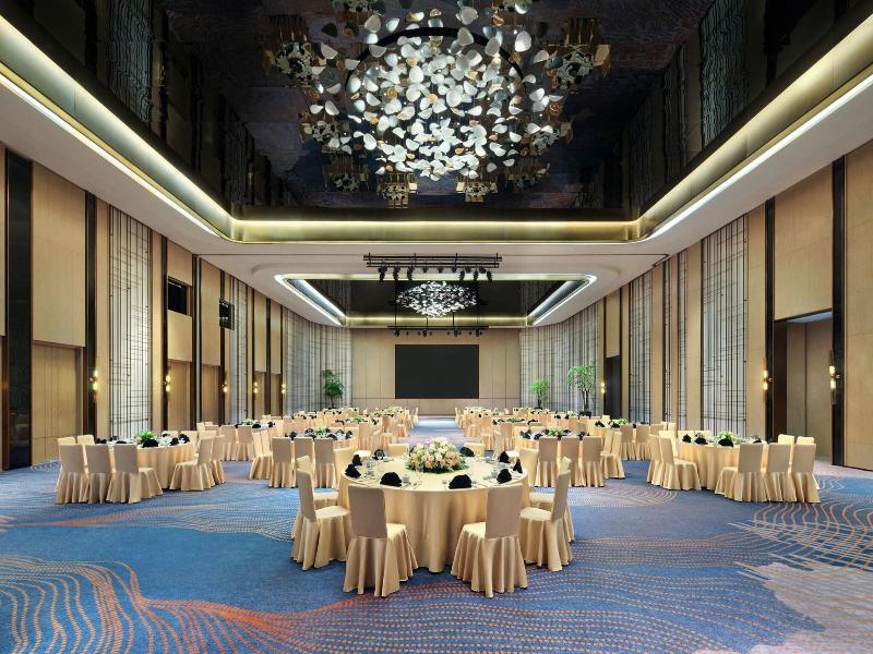 Sheraton Kuching Hotel image