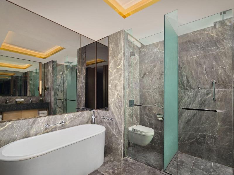 Sheraton Kuching Hotel image