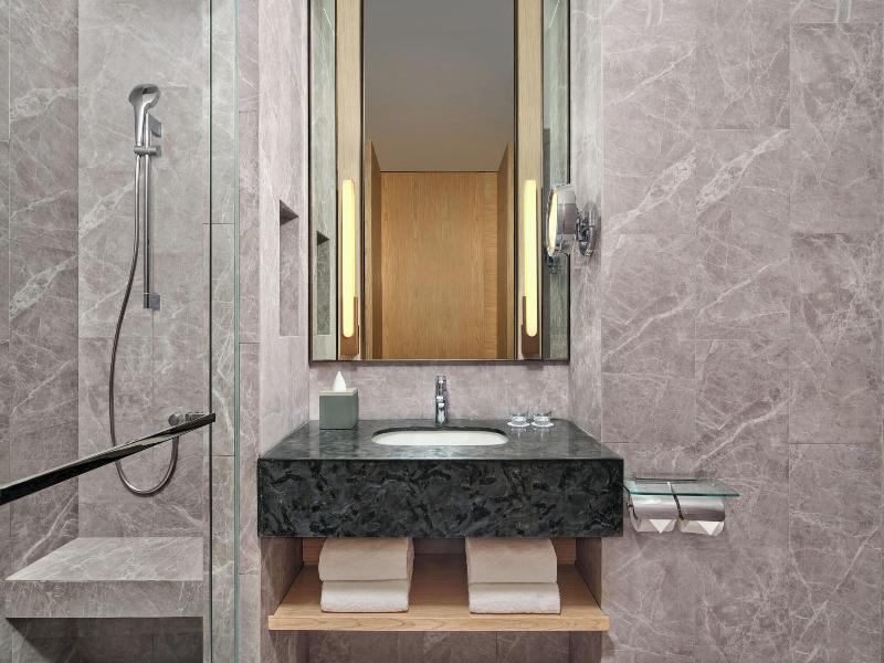 Sheraton Kuching Hotel image