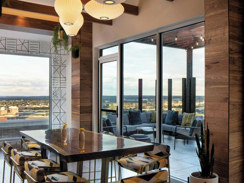 Le Meridien Fort Worth Downtown image