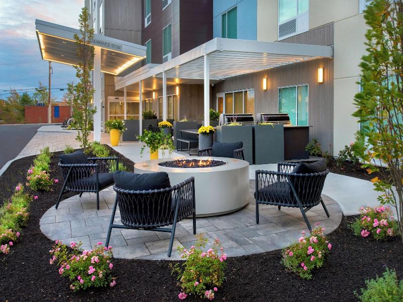 Towneplace Suites By Marriott Portland Airport Me image