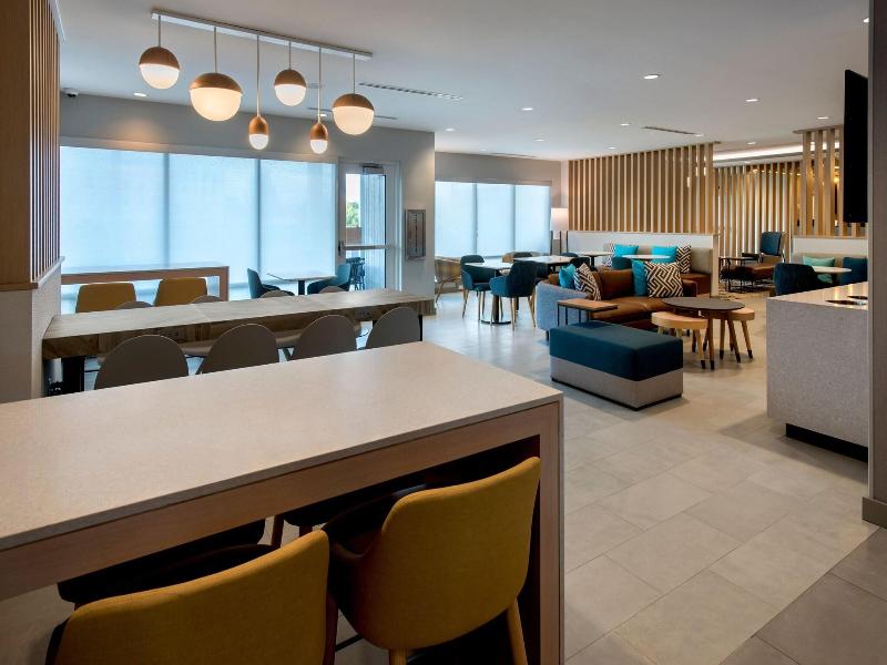 Towneplace Suites By Marriott Portland Airport Me image