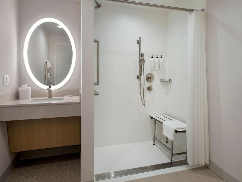 Towneplace Suites By Marriott Portland Airport Me image