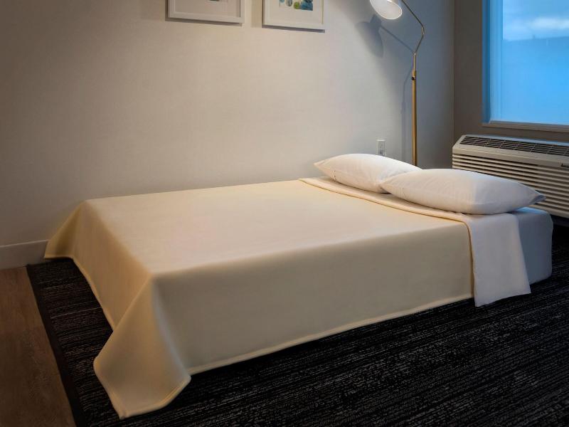 Towneplace Suites By Marriott Portland Airport Me image
