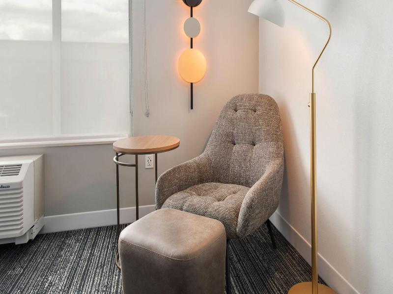 Towneplace Suites By Marriott Portland Airport Me image