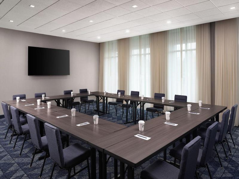 Courtyard By Marriott Lake City image