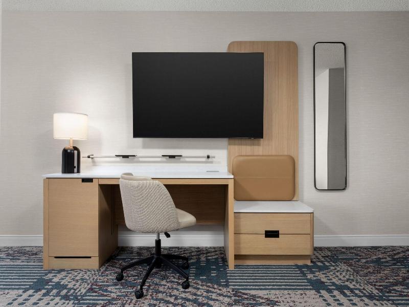 Delta Hotels By Marriott Colonial Heights image