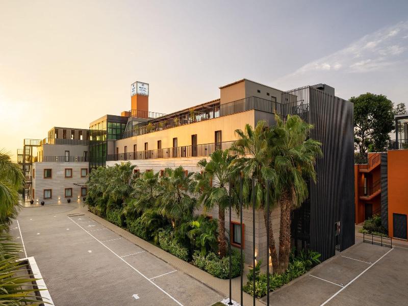 Protea Hotel Luanda image