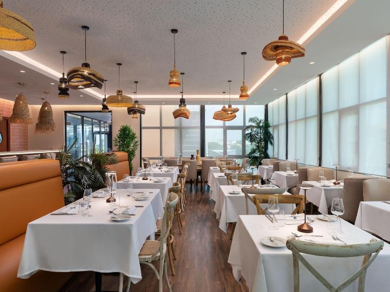 Protea Hotel Luanda image