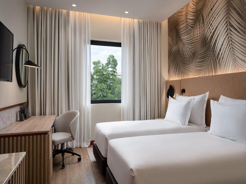 Protea Hotel Luanda image