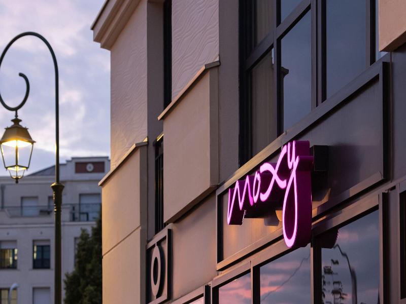 Moxy Paris Clamart image