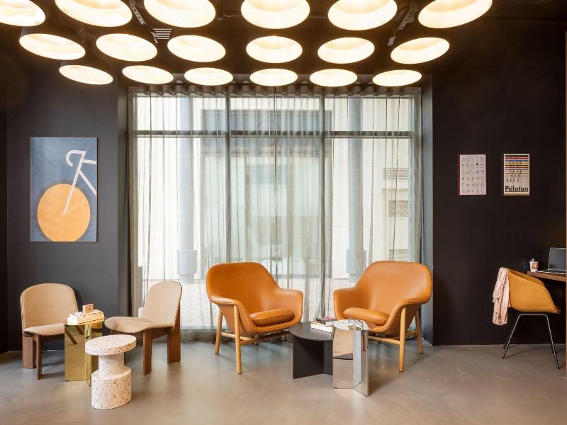 Moxy Paris Clamart image