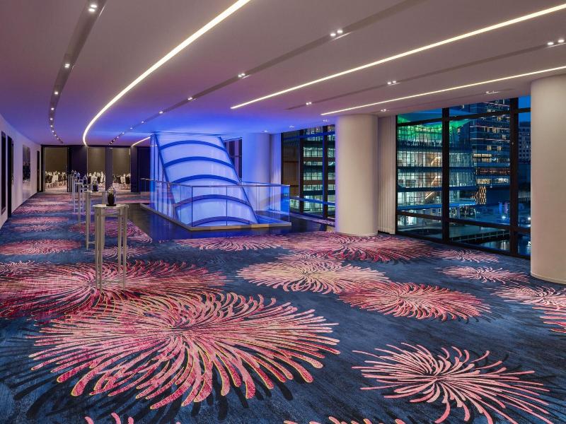 W Sydney image
