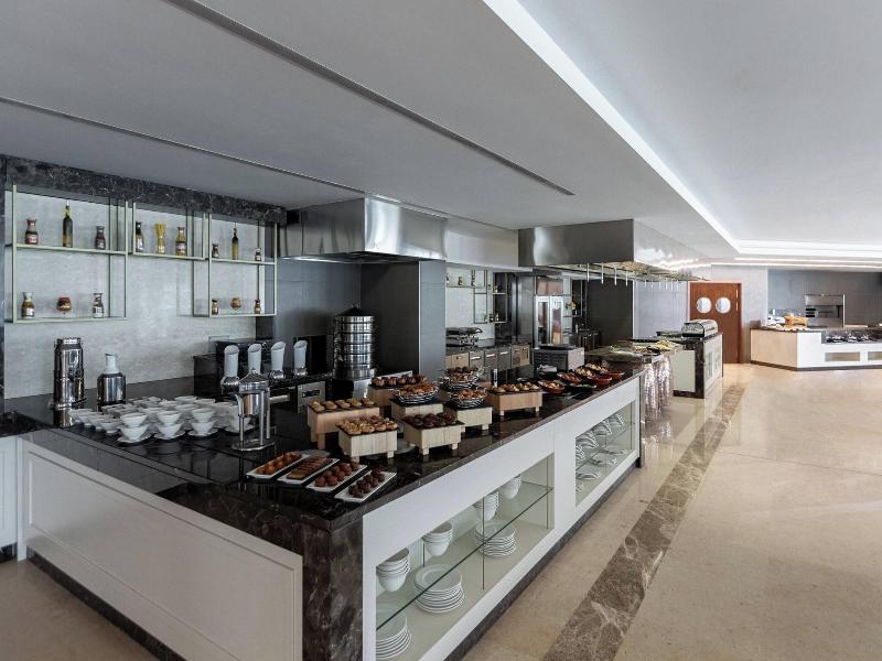 Algiers Marriott Hotel Bab Ezzouar image