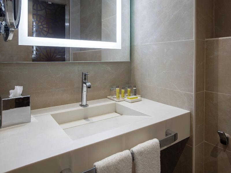 Algiers Marriott Hotel Bab Ezzouar image