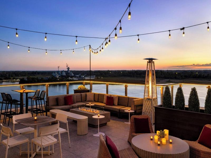 Aloft Wilmington At Coastline Center image