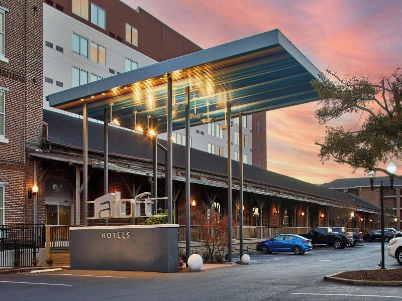 Aloft Wilmington At Coastline Center image