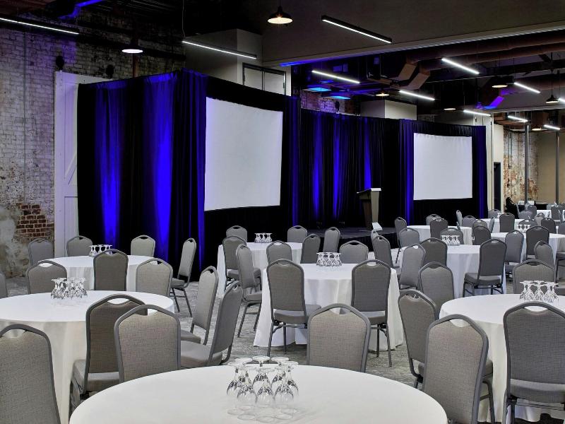 Aloft Wilmington At Coastline Center image