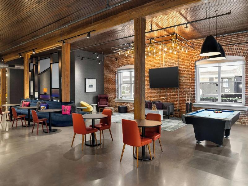 Aloft Wilmington At Coastline Center image