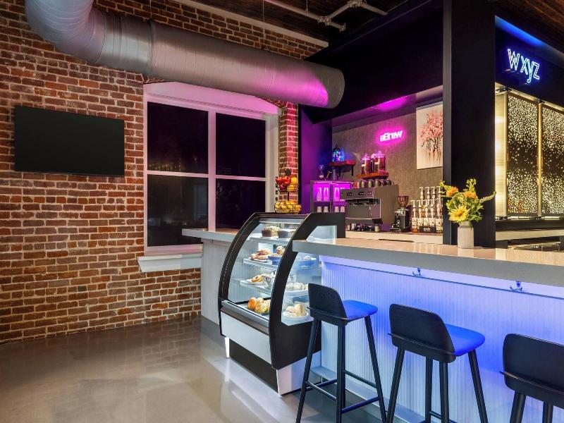 Aloft Wilmington At Coastline Center image