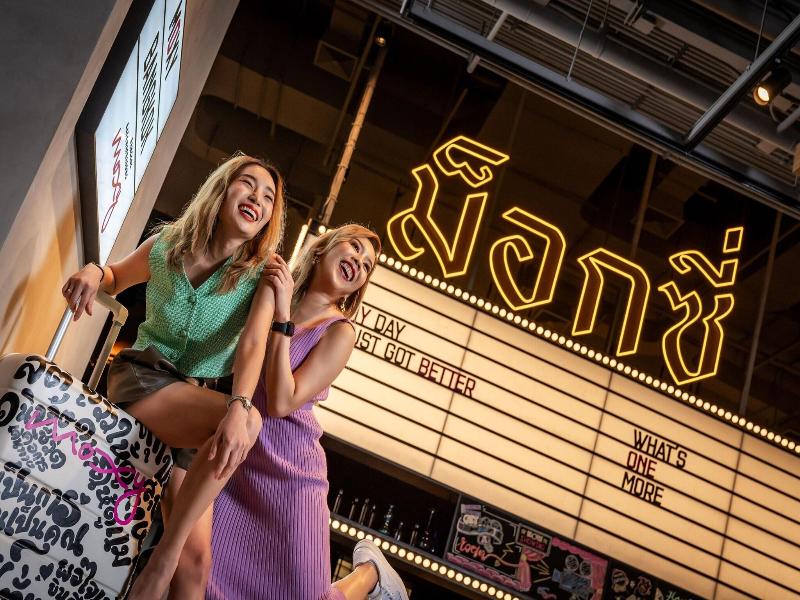 Moxy Bangkok Ratchaprasong image