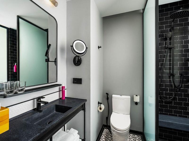 Moxy Bangkok Ratchaprasong image