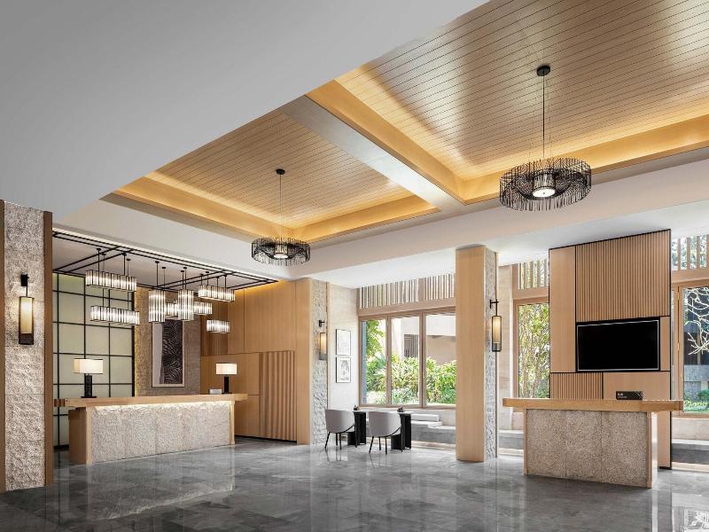 Sheraton Maoming Romantic Beach Resort